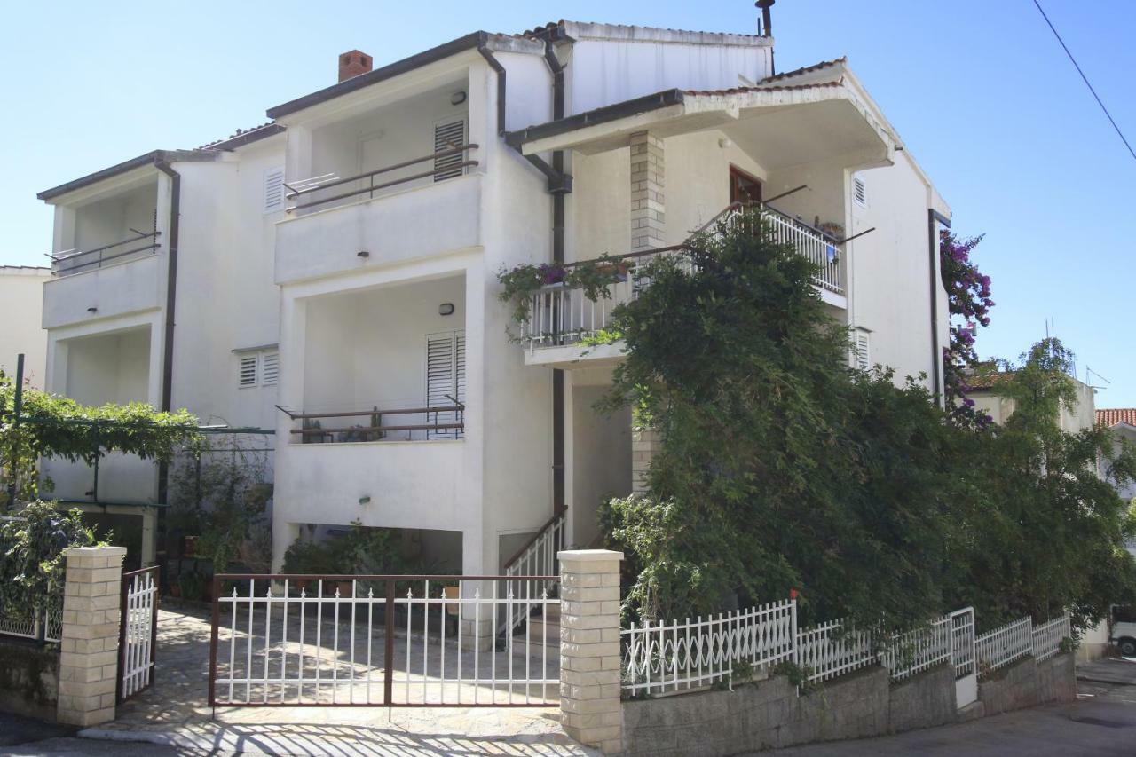 מאקרסקה Villa Grozdic מראה חיצוני תמונה