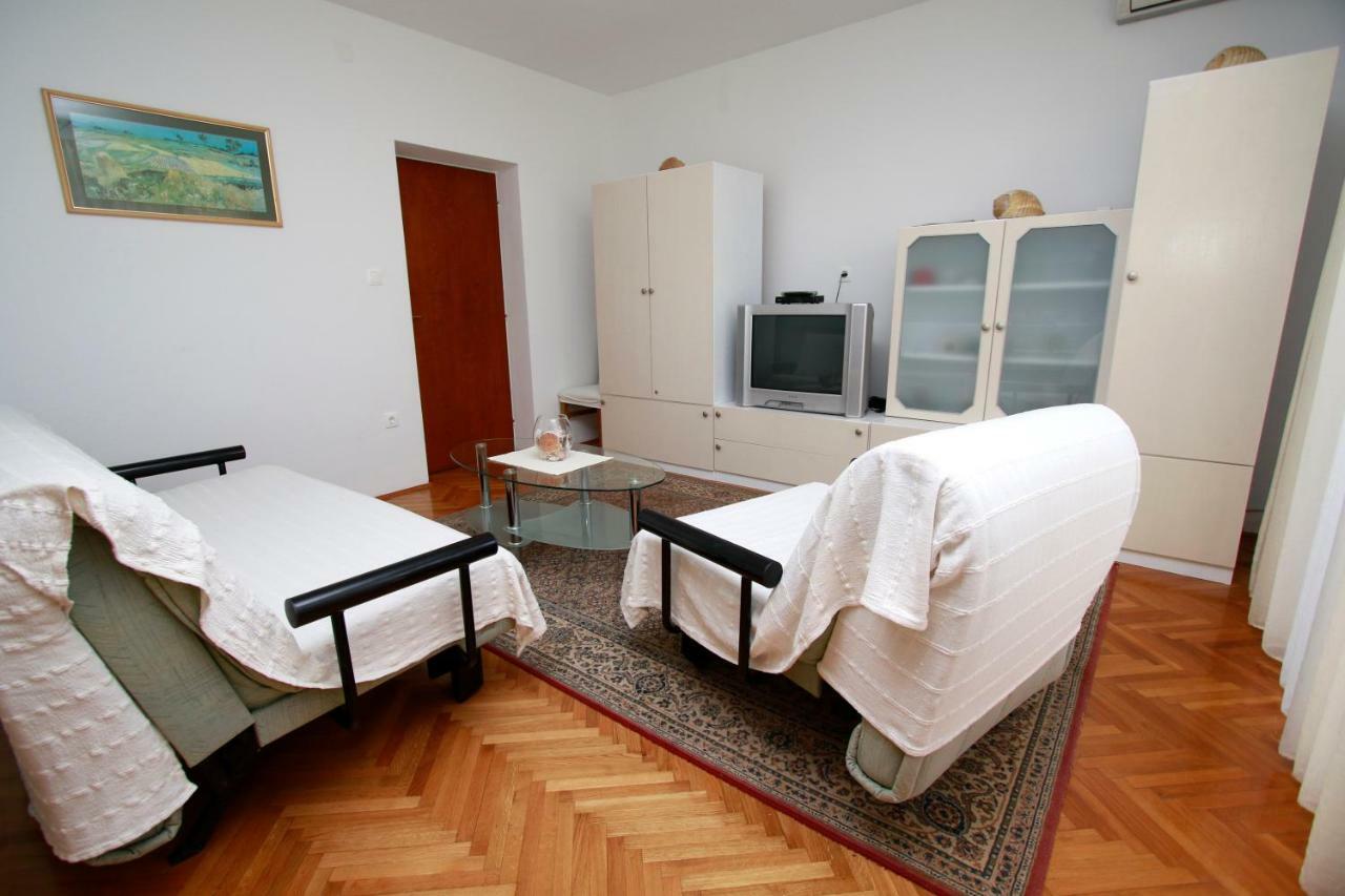 מאקרסקה Villa Grozdic מראה חיצוני תמונה